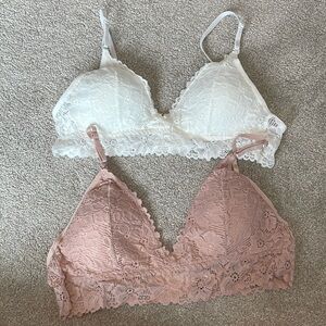 NWT 2 pack floral lace bralette set